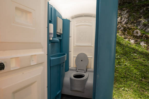 Best Portable restroom trailer rental  in Lone Tree, IA