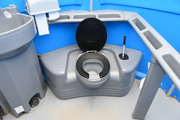 Best Luxury portable toilet rental  in Lone Tree, IA
